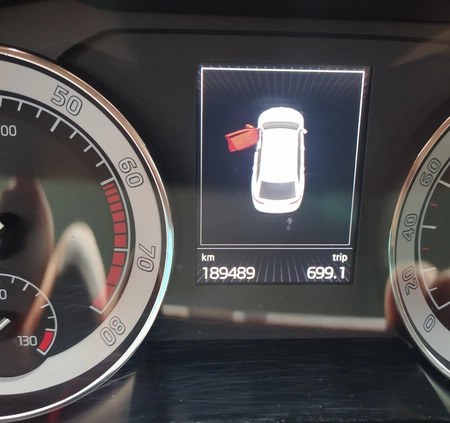 Skoda Superb cena 84000 przebieg: 189489, rok produkcji 2016 z Jedlina-Zdrój małe 29